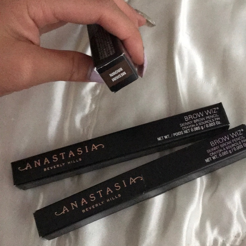 Anastasia brow wiz pencil
